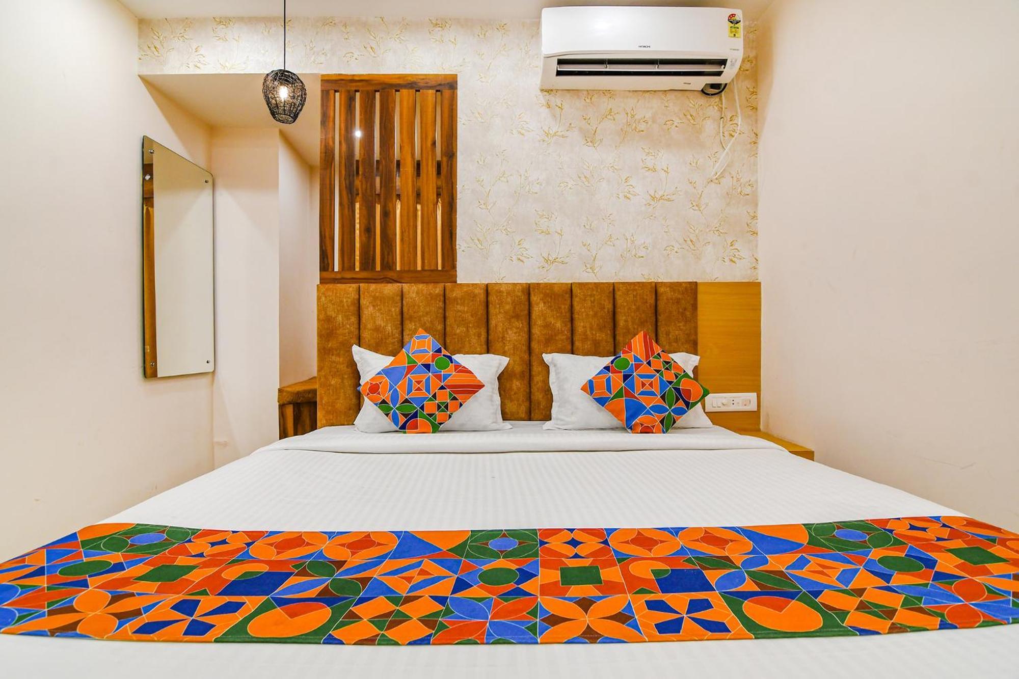 Fabhotel Sonali Golden Palace - Nr Bhubaneswar Railway Station Екстер'єр фото