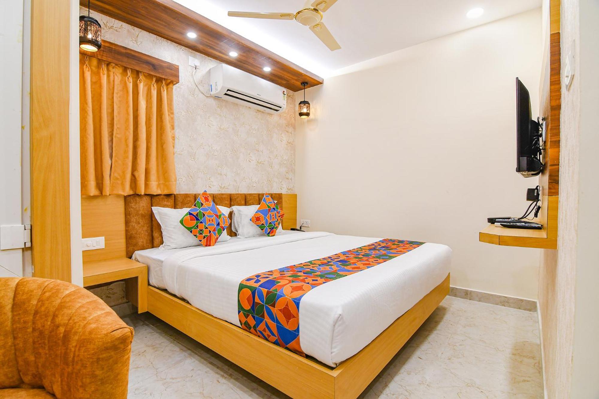Fabhotel Sonali Golden Palace - Nr Bhubaneswar Railway Station Екстер'єр фото
