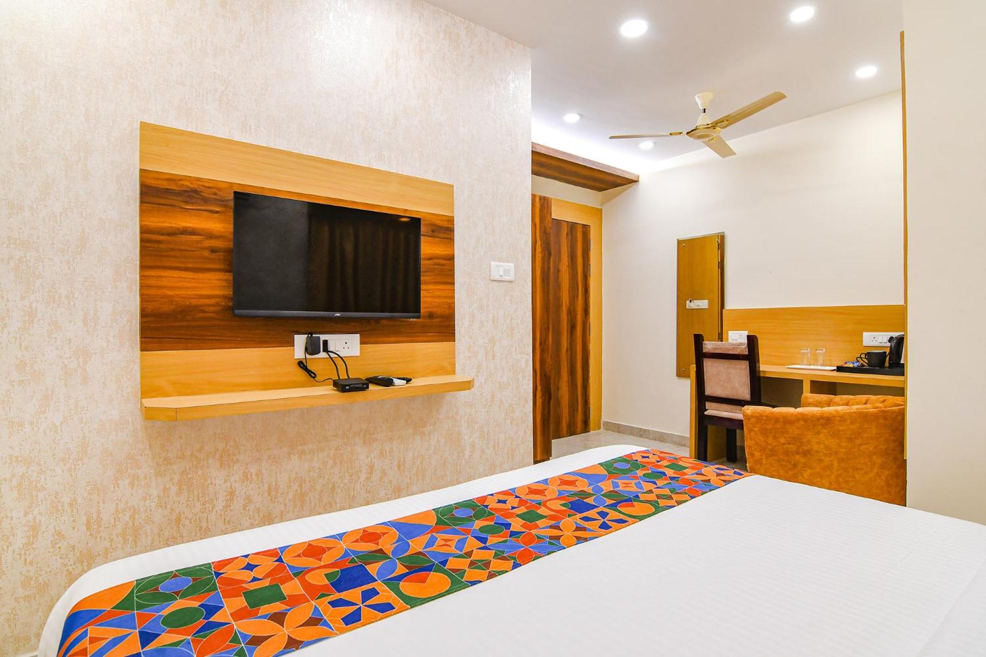 Fabhotel Sonali Golden Palace - Nr Bhubaneswar Railway Station Екстер'єр фото